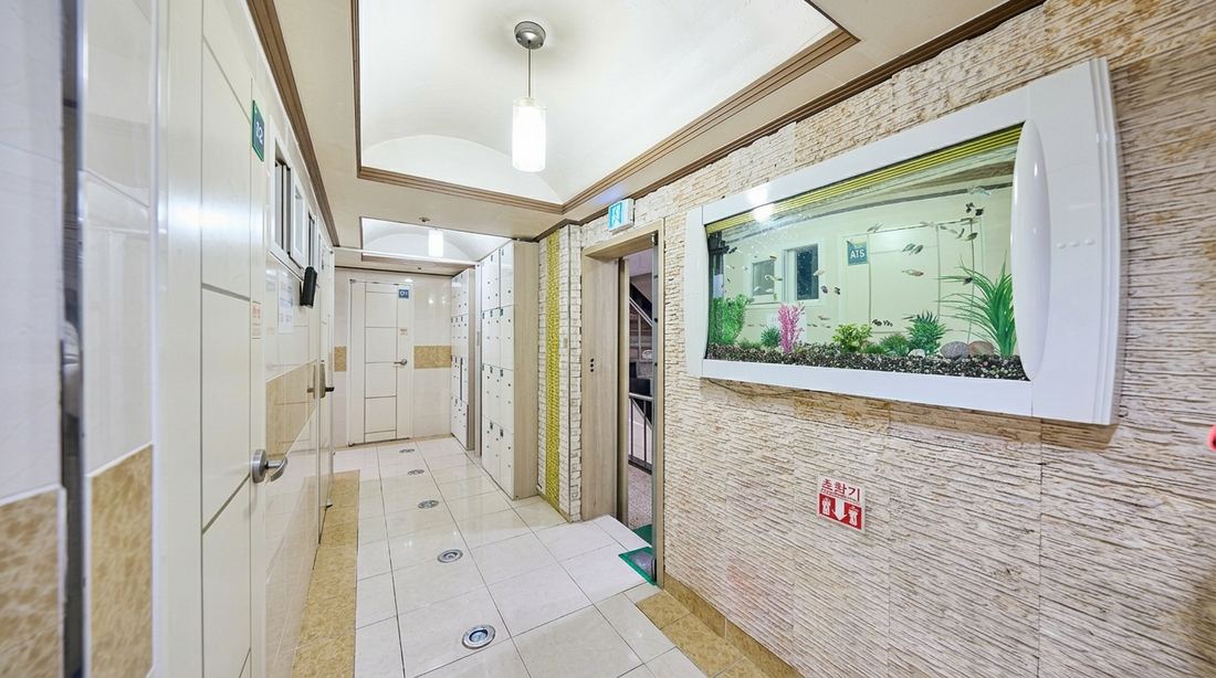 신길동 고시원 해피하우스 복도 어항